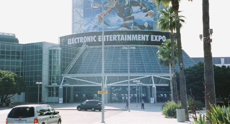 E3 2001. West Hall entrance